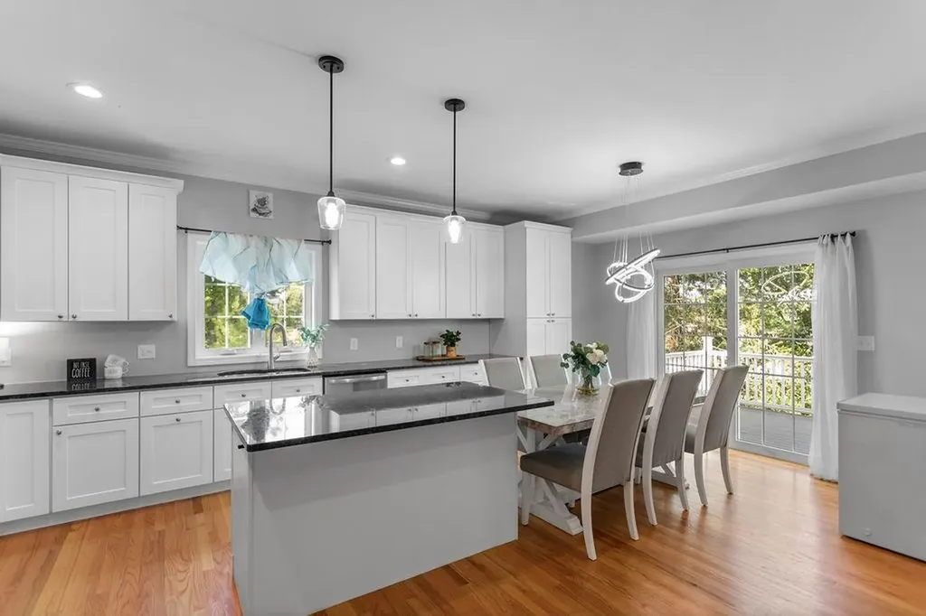 6 Sable Way Manchester NH 03102