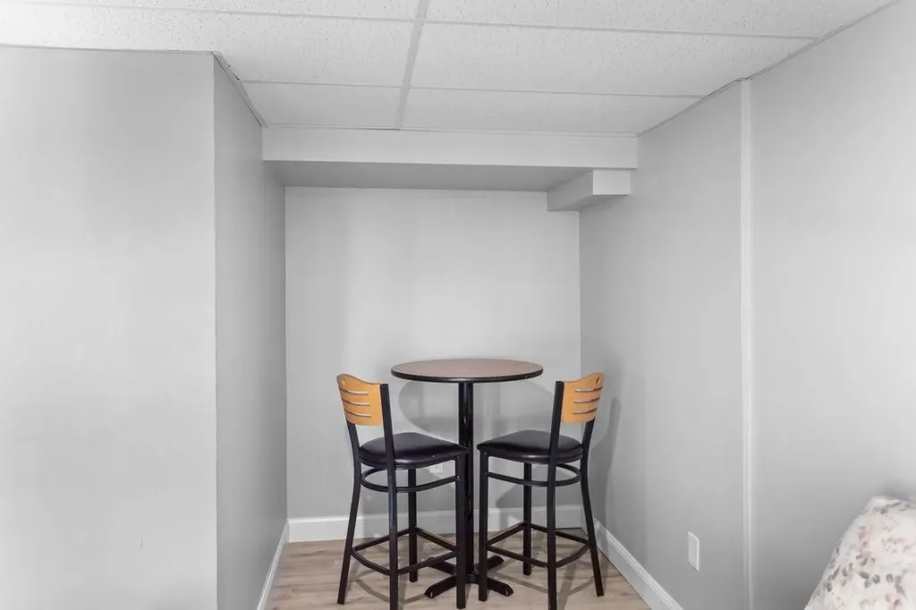 6 Sable Way Manchester NH 03102