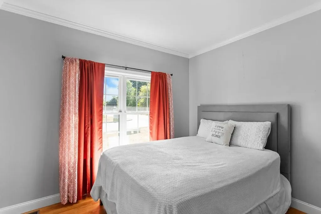 6 Sable Way Manchester NH 03102