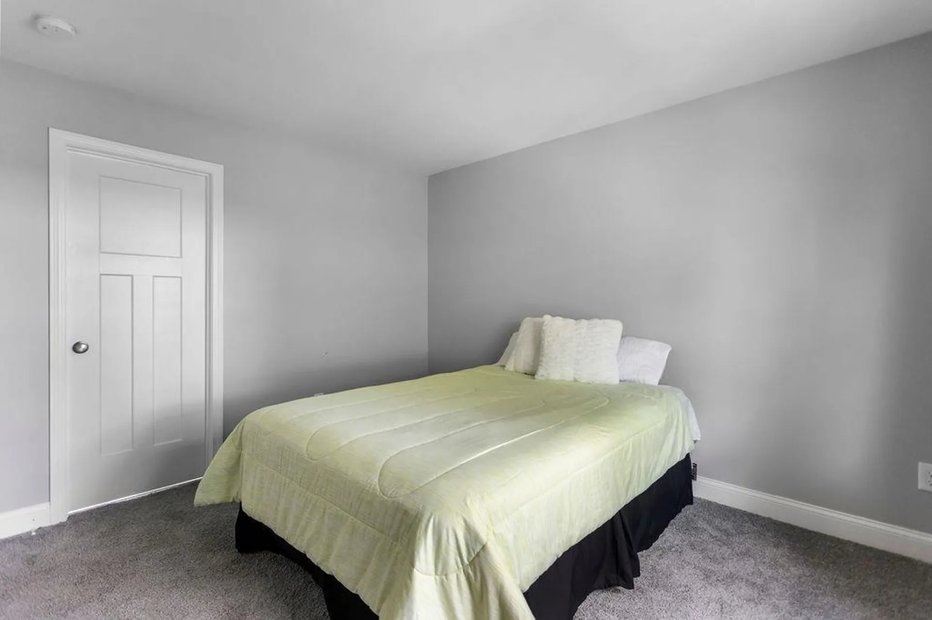 6 Sable Way Manchester NH 03102