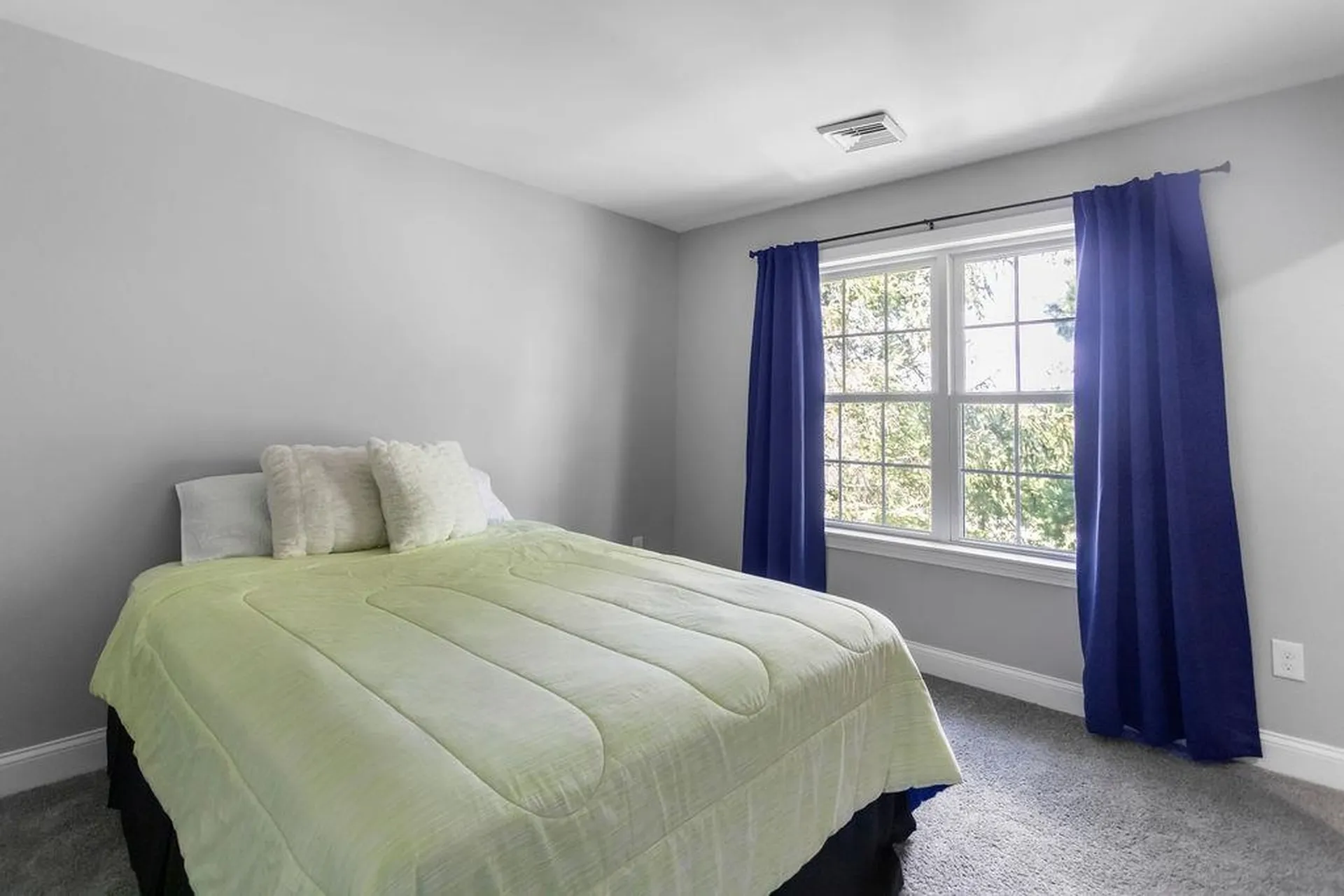 6 Sable Way Manchester NH 03102