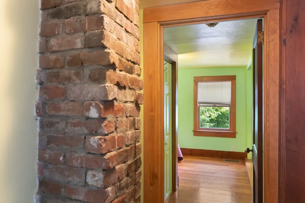 17 Tinker Hill Road Guilford VT 05301