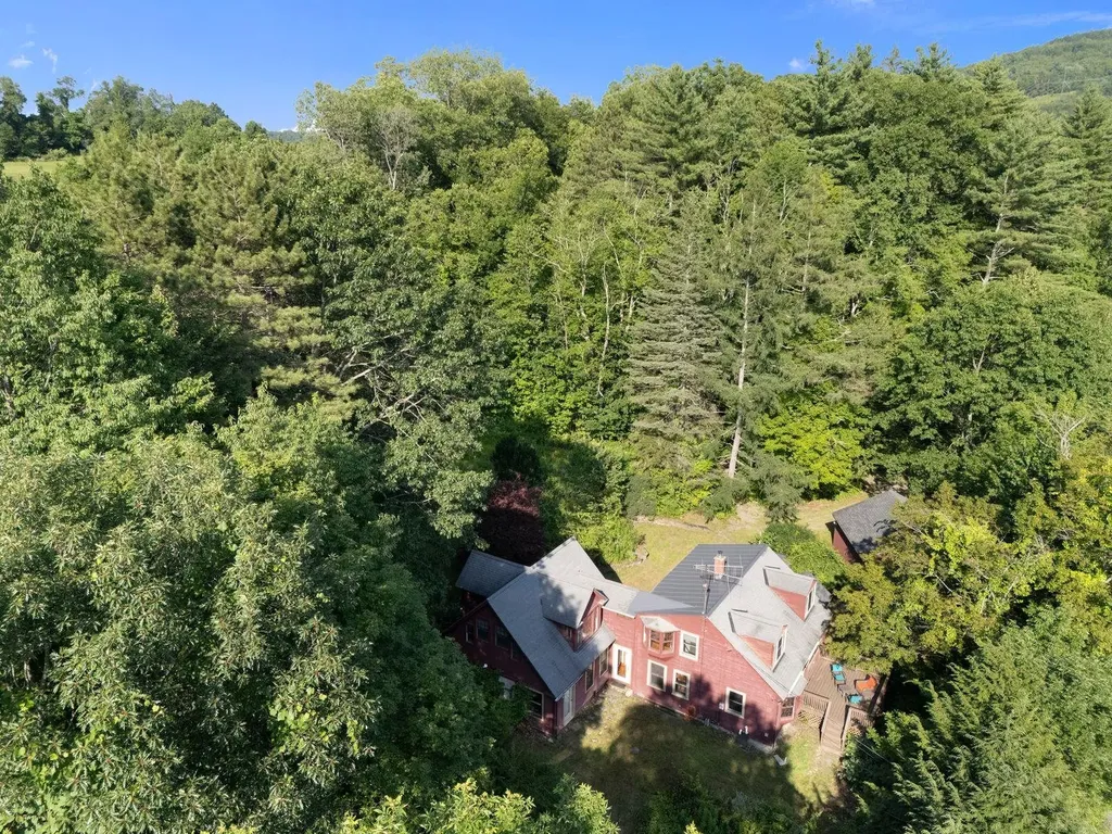 17 Tinker Hill Road Guilford VT 05301