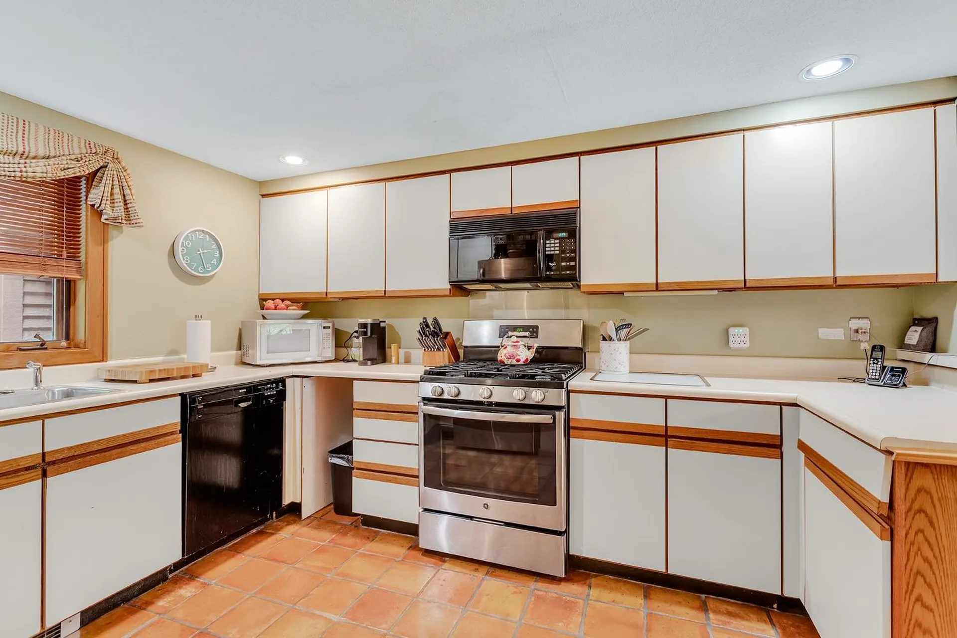 71 Lakeview Road Plymouth VT 05056-7905