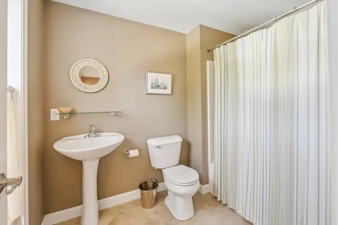 18 Eastridge Drive Peterborough NH 03458