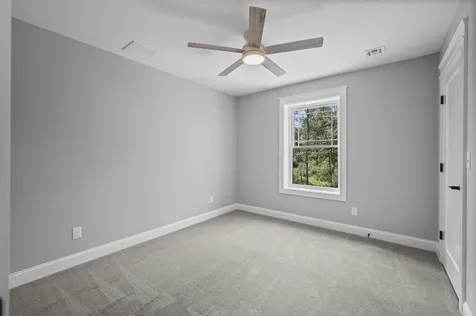 29 Scruton Pond Road Barrington NH 03825