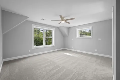 29 Scruton Pond Road Barrington NH 03825