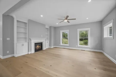 29 Scruton Pond Road Barrington NH 03825