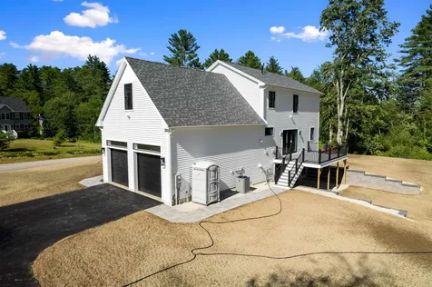 29 Scruton Pond Road Barrington NH 03825