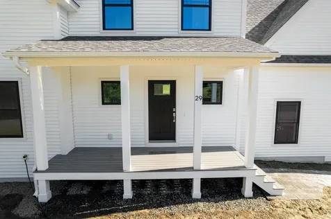 29 Scruton Pond Road Barrington NH 03825