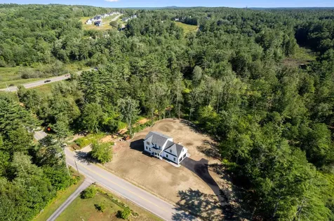 29 Scruton Pond Road Barrington NH 03825