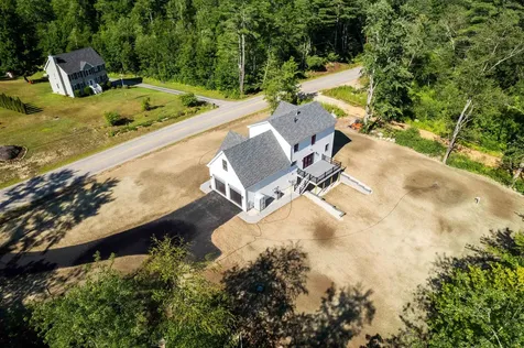 29 Scruton Pond Road Barrington NH 03825