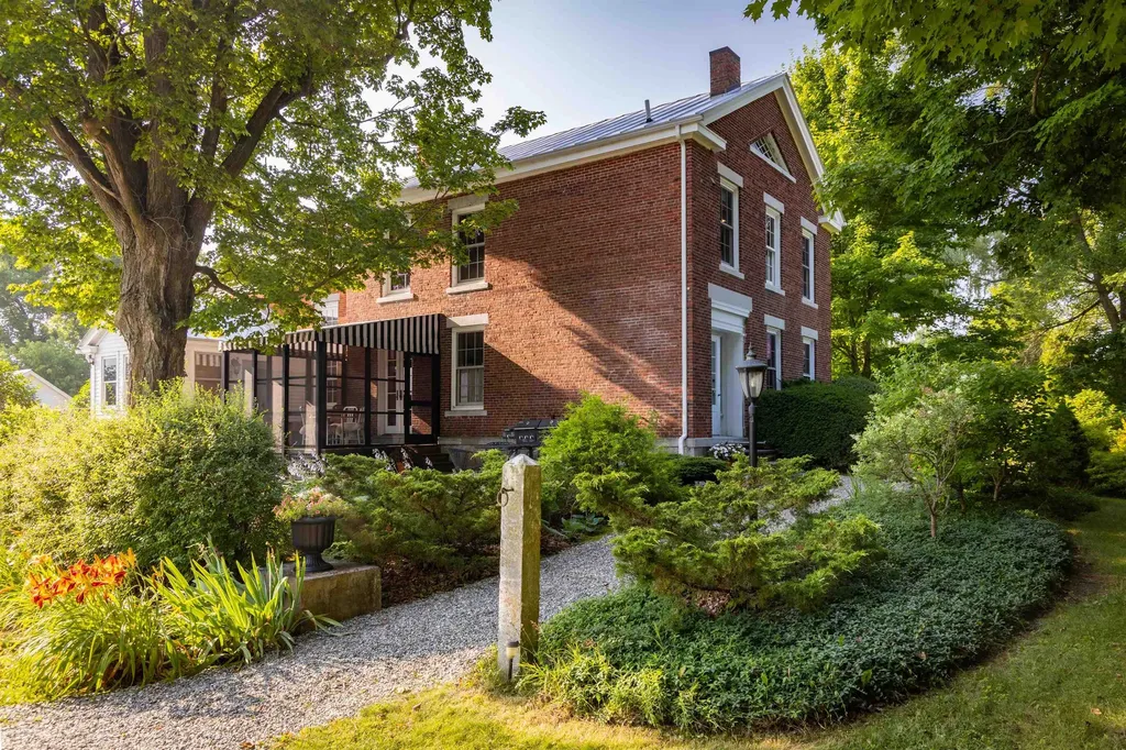 888 Botsford Road Ferrisburgh VT 05456