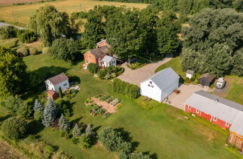 888 Botsford Road Ferrisburgh VT 05456