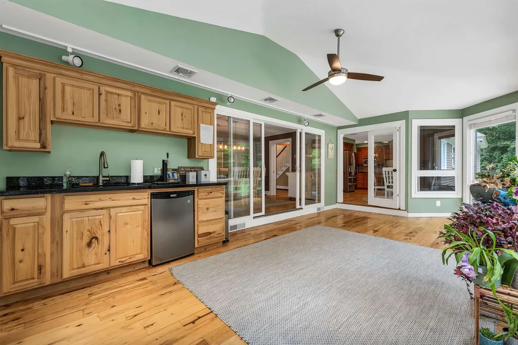 5 Longview Drive Bow NH 03304