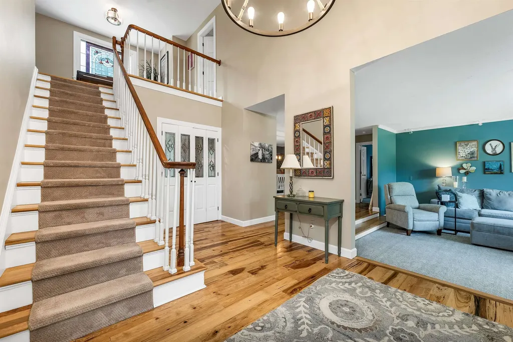 5 Longview Drive Bow NH 03304