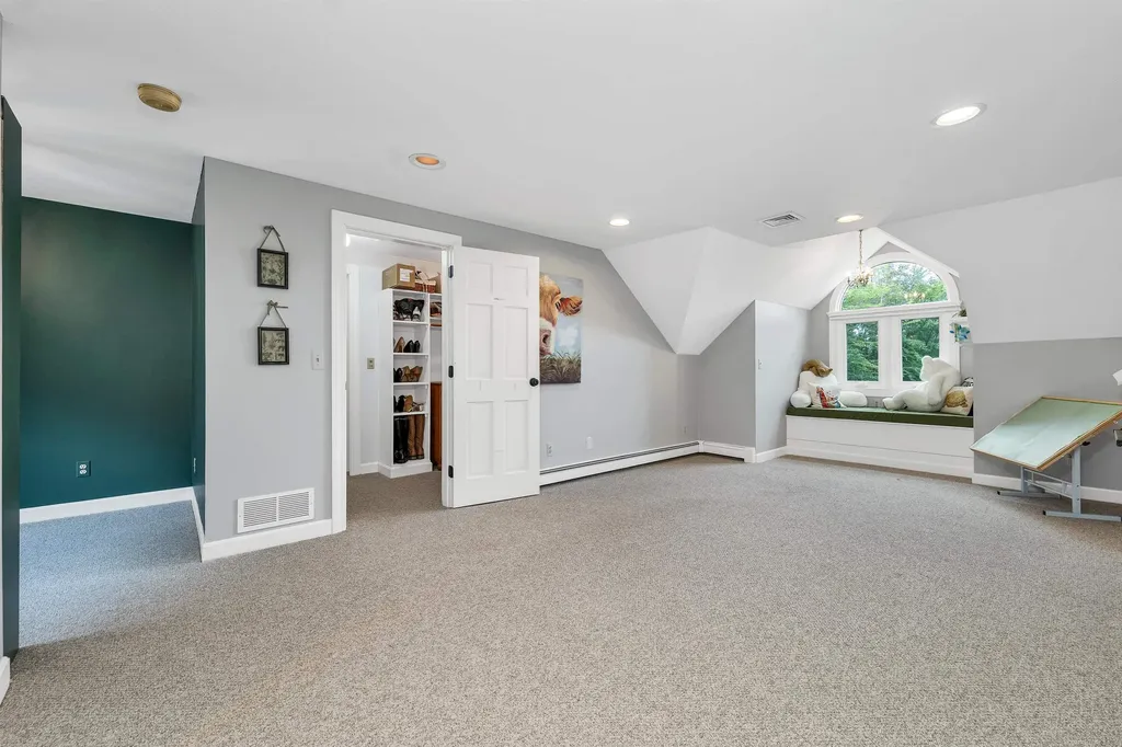 5 Longview Drive Bow NH 03304