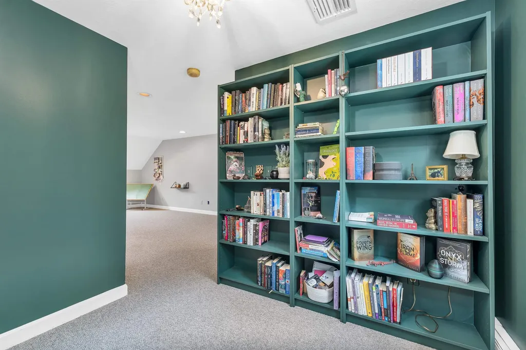 5 Longview Drive Bow NH 03304