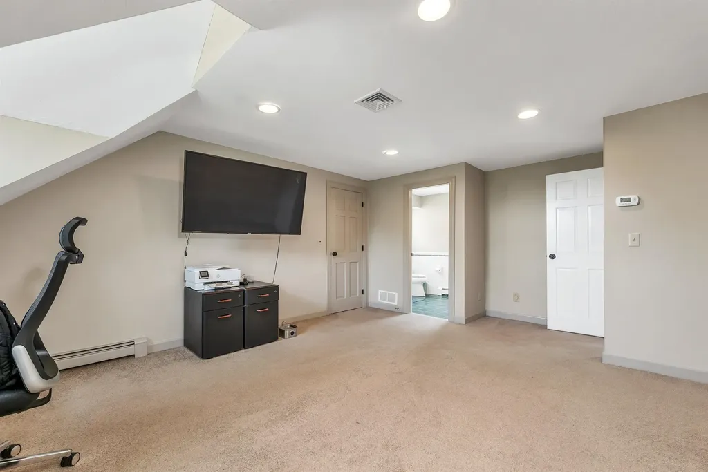 5 Longview Drive Bow NH 03304