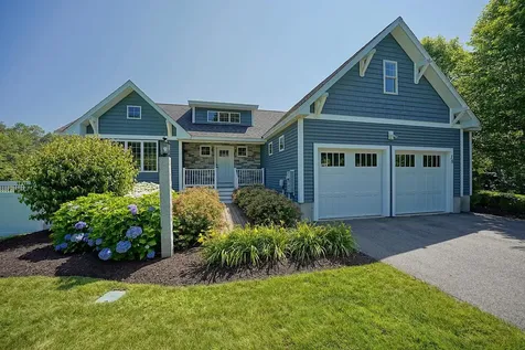 16 Newington Road Greenland NH 03840