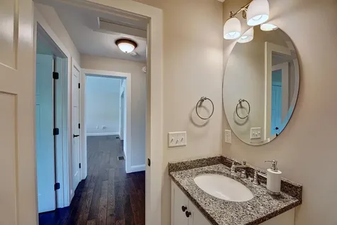 16 Newington Road Greenland NH 03840