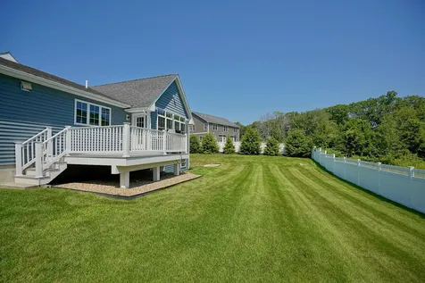 16 Newington Road Greenland NH 03840