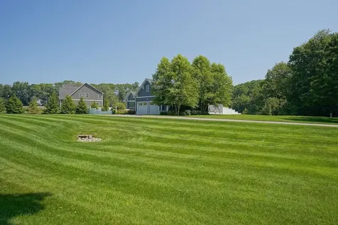 16 Newington Road Greenland NH 03840