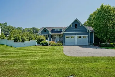 16 Newington Road Greenland NH 03840