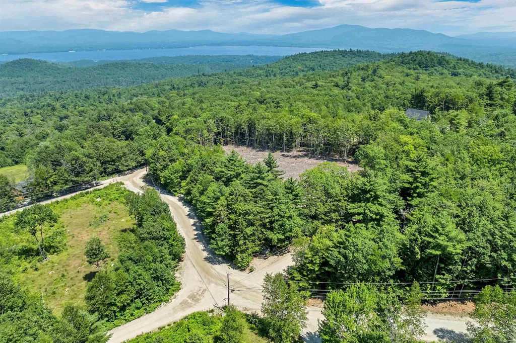 15 Passaconway Road Ossipee NH 03814