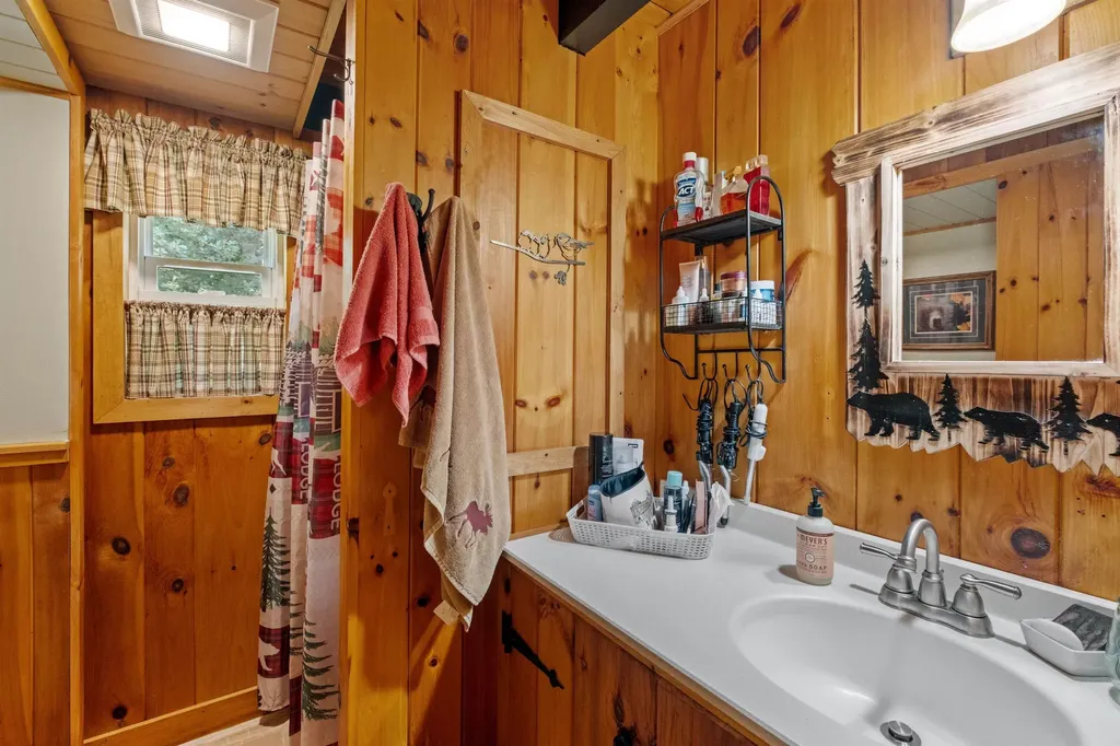 34 Abenaki Drive Freedom NH 03836