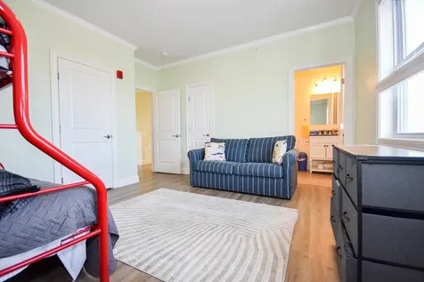 33 Ocean Boulevard Hampton NH 03842-3040