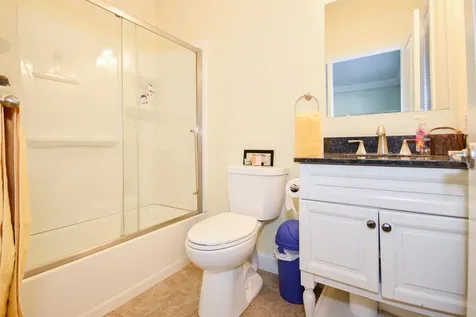 33 Ocean Boulevard Hampton NH 03842-3040