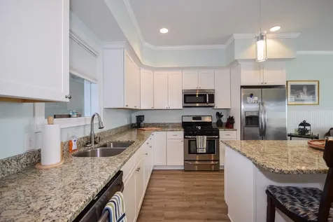33 Ocean Boulevard Hampton NH 03842-3040