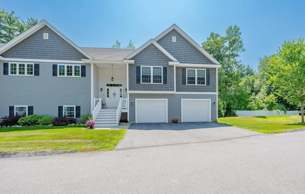 17 Cypress Circle Exeter NH 03833