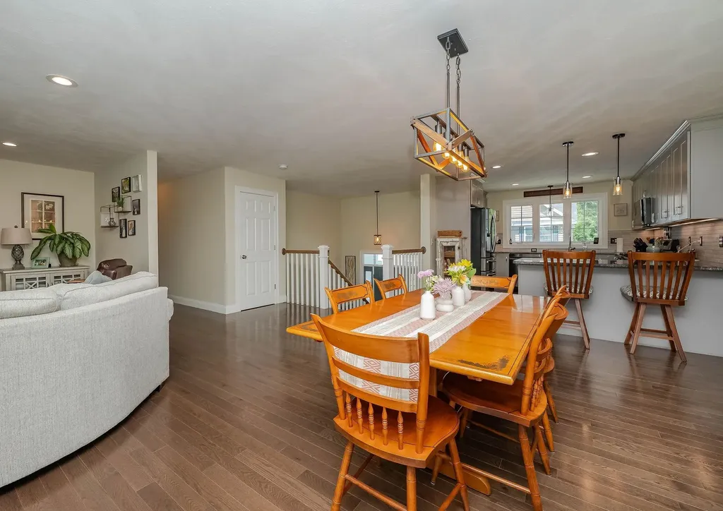 17 Cypress Circle Exeter NH 03833