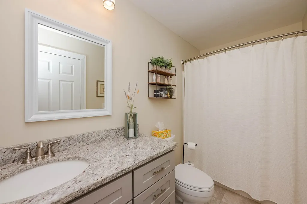 17 Cypress Circle Exeter NH 03833