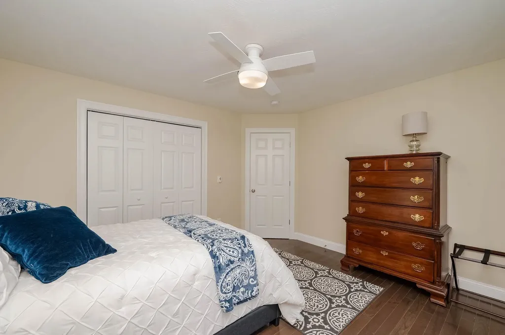 17 Cypress Circle Exeter NH 03833