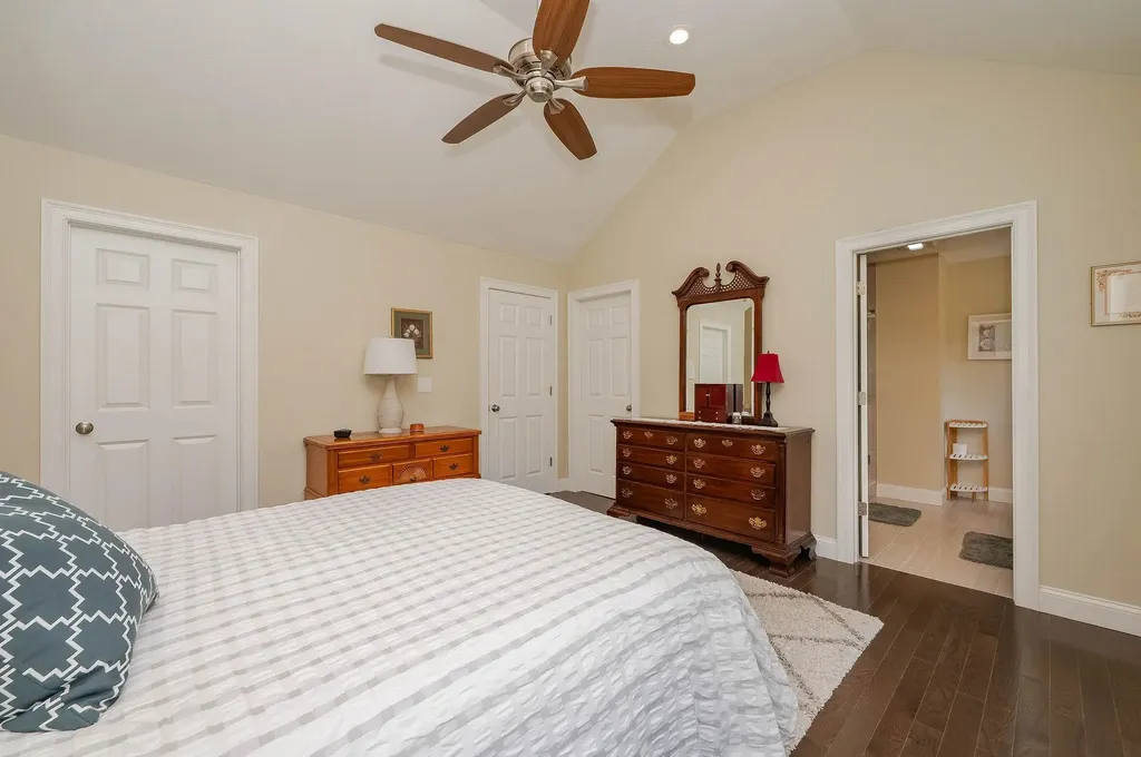 17 Cypress Circle Exeter NH 03833