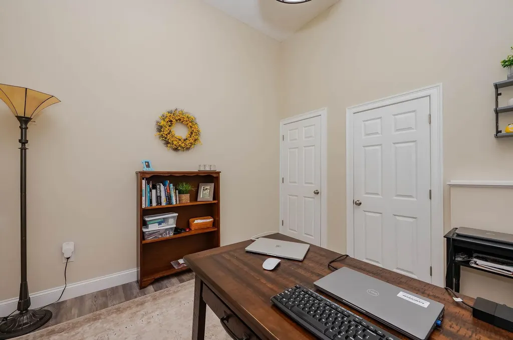 17 Cypress Circle Exeter NH 03833