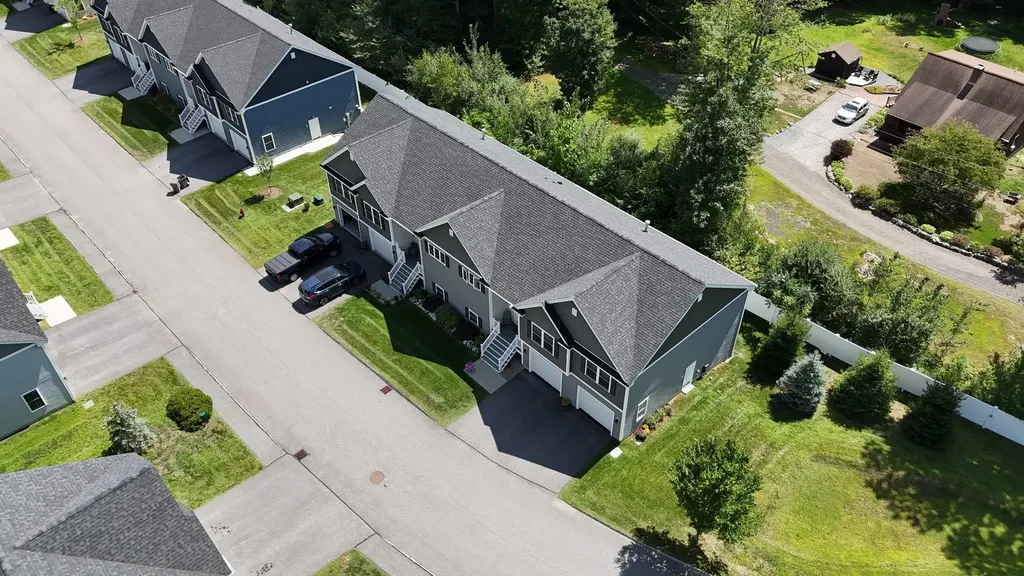 17 Cypress Circle Exeter NH 03833