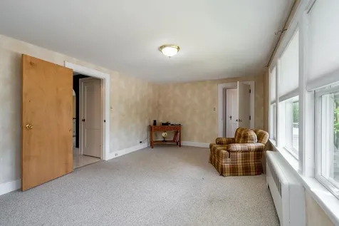 710 Coolidge Avenue Manchester NH 03102