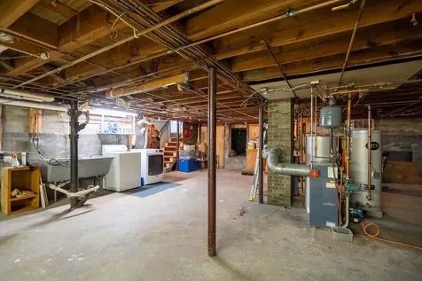 710 Coolidge Avenue Manchester NH 03102