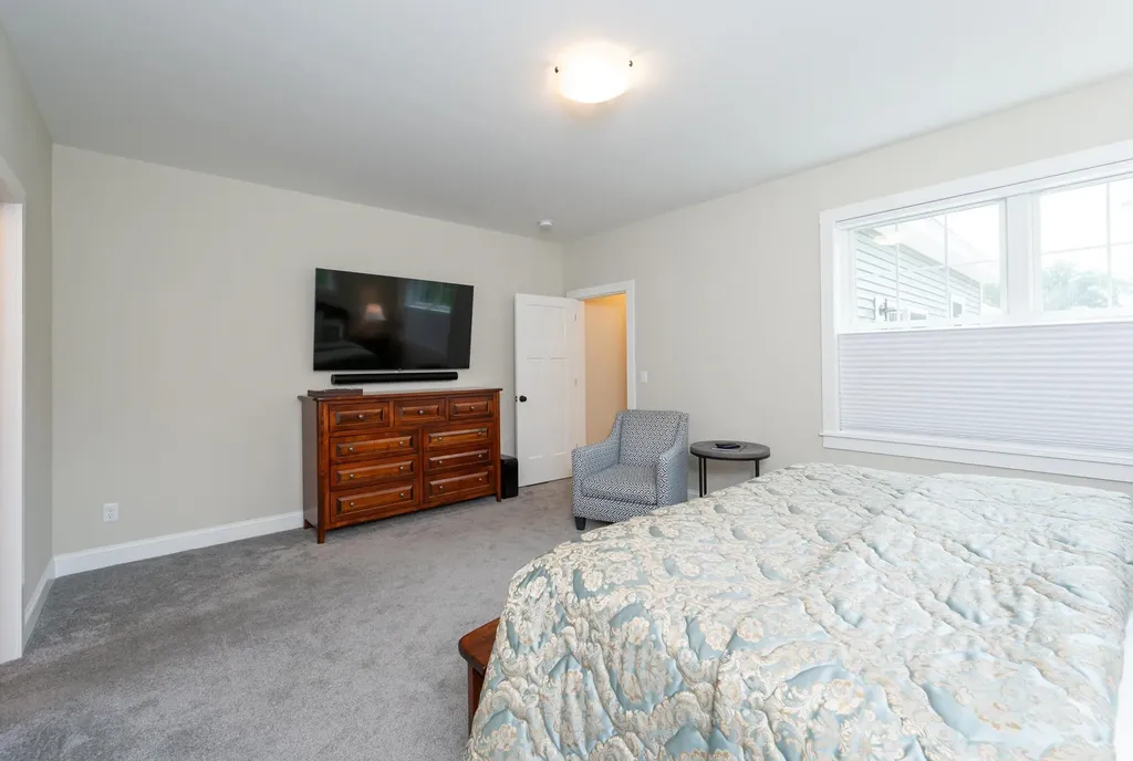 15 Rose Fountain Lane Hampton NH 03842