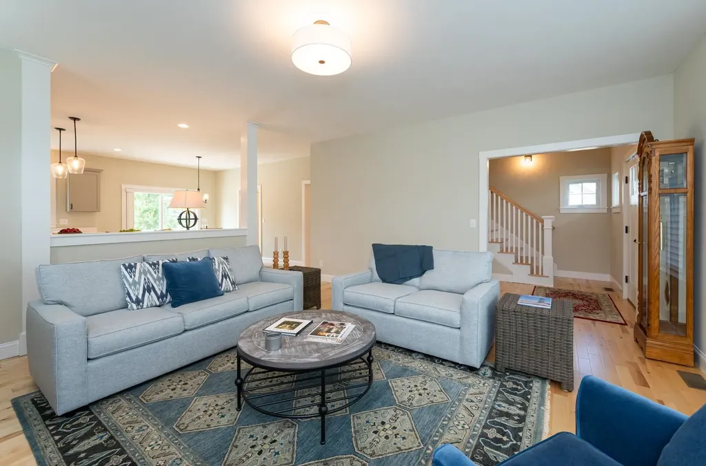 15 Rose Fountain Lane Hampton NH 03842