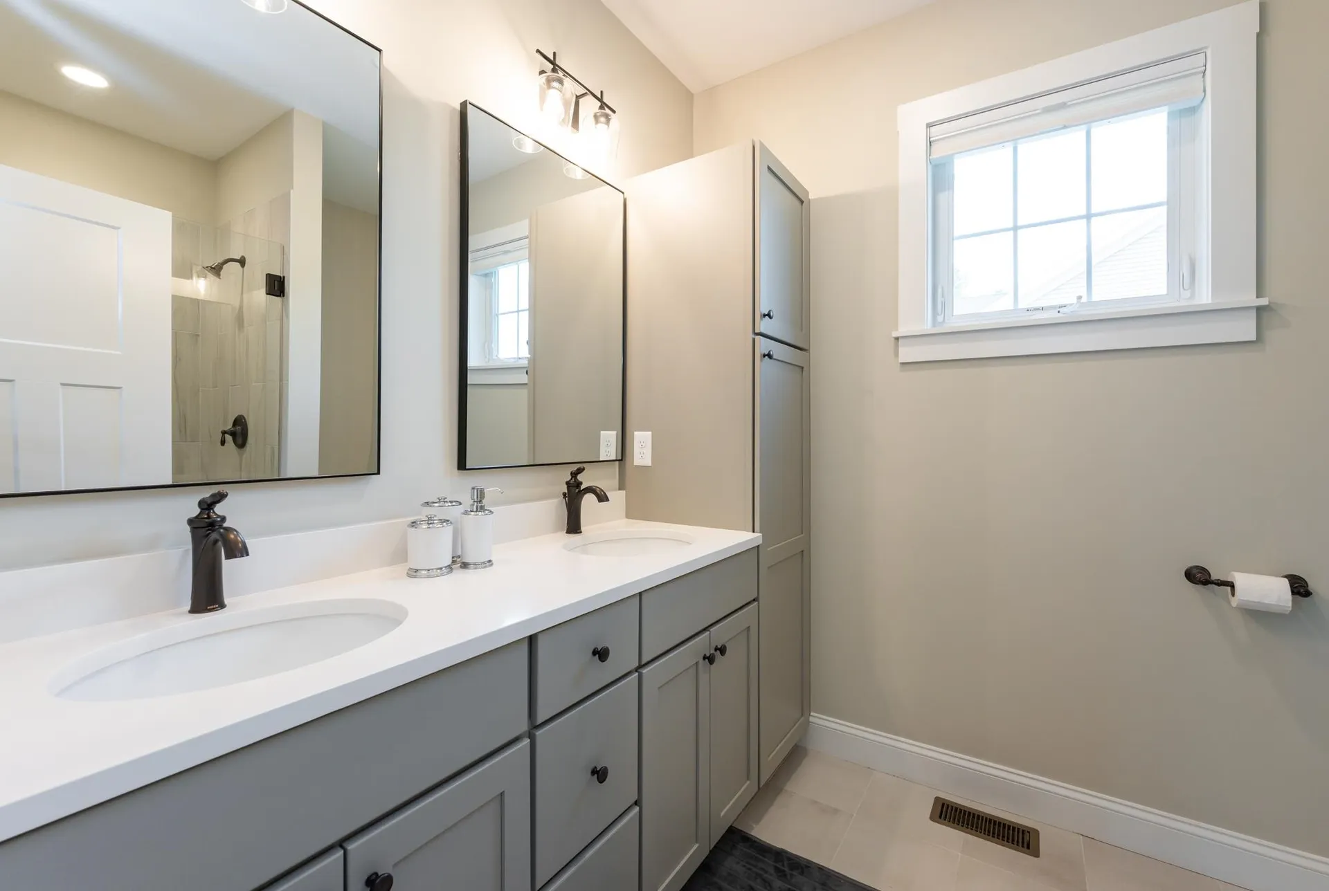 15 Rose Fountain Lane Hampton NH 03842