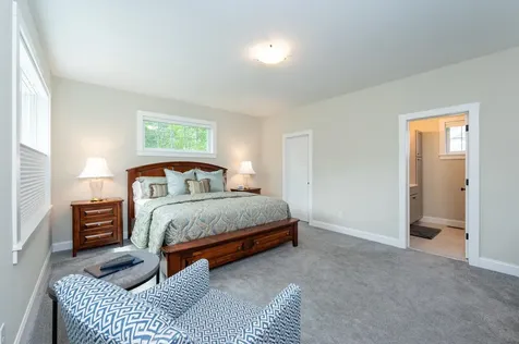 15 Rose Fountain Lane Hampton NH 03842