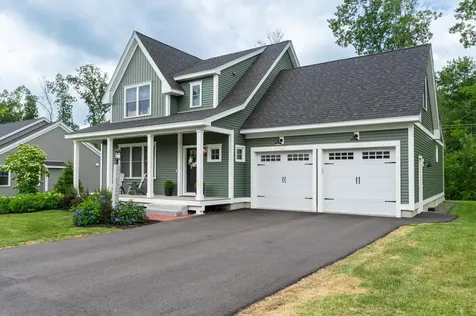 15 Rose Fountain Lane Hampton NH 03842