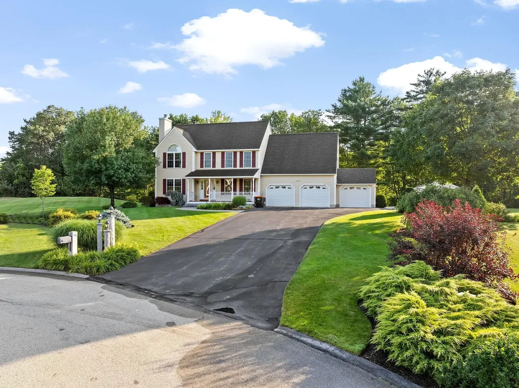 44 Cambridge Drive Auburn NH 03032