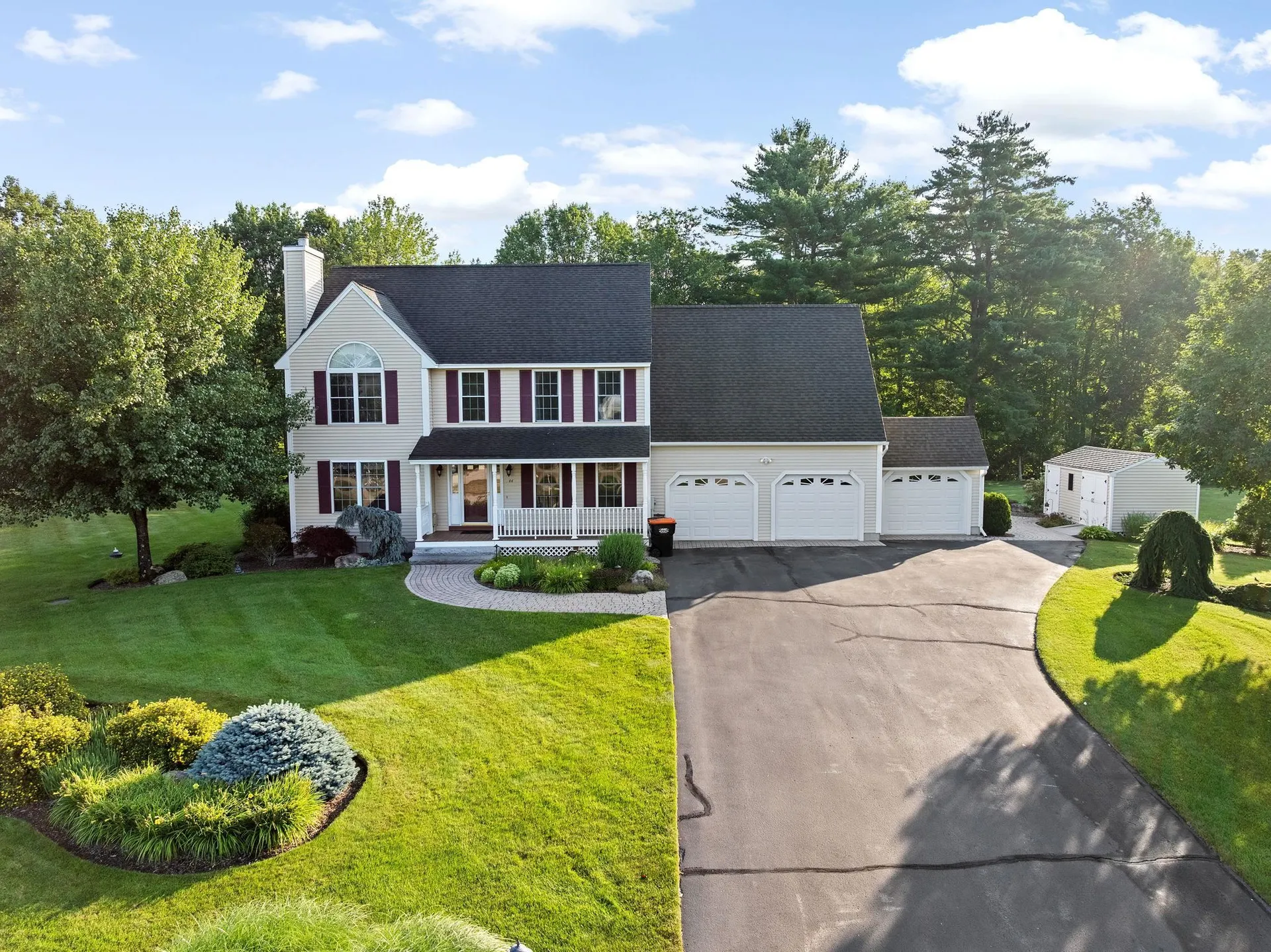 44 Cambridge Drive Auburn NH 03032