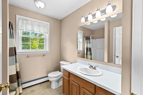 44 Cambridge Drive Auburn NH 03032
